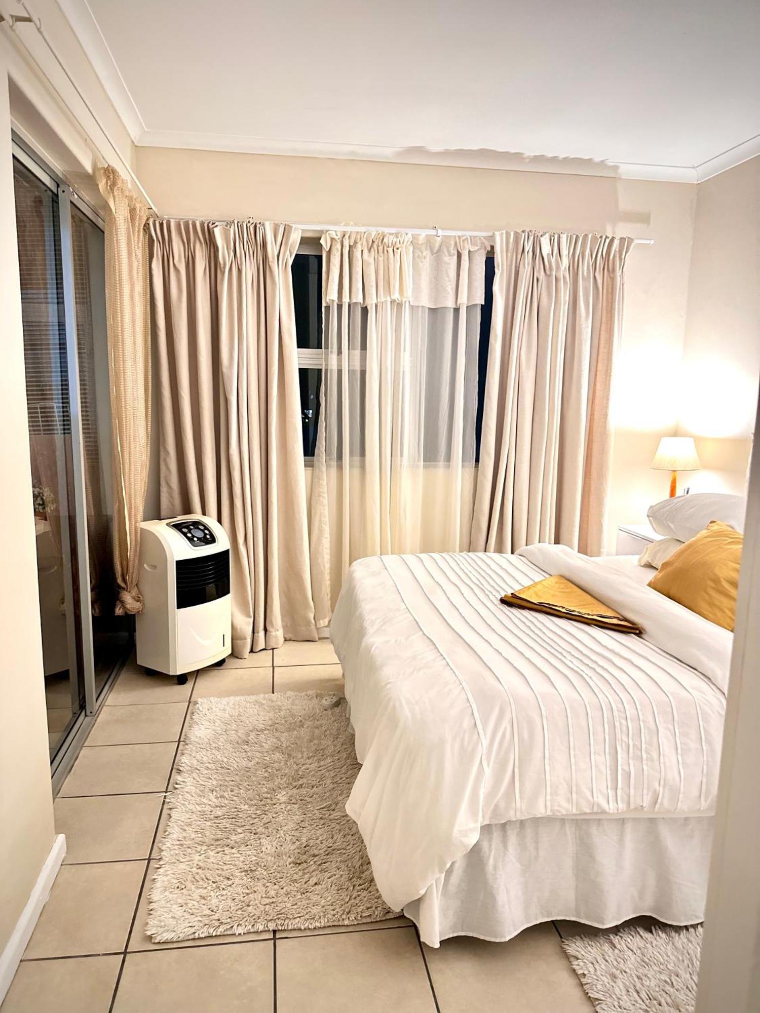 Caline Vip Apartments, Beach Close Bloubergstrand Exterior foto
